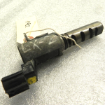 Oriģināls Toyota Lexus sadales vārsta solenoīda vārsts Camshaft Solenoid 15330-31020