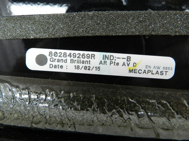 Renault Espace V Oriģinālā loga līstes priekšējā labajā pusē