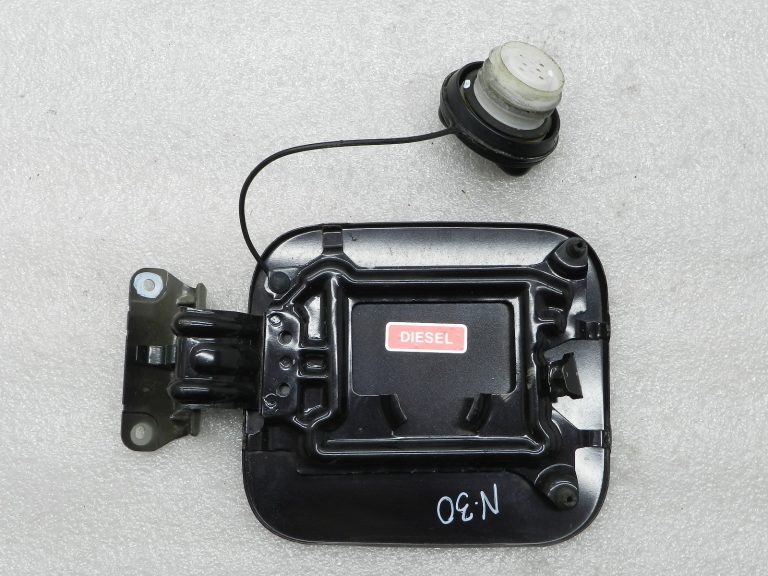 Nissan Qashqai oriģināls degvielas uzpildes vāks GAB – NIGHTSHADE