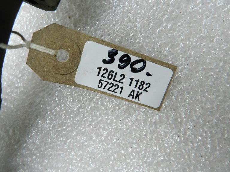 VW Audi oriģinālā ūdens šļūtene Dzesēšanas ūdens šļūtene