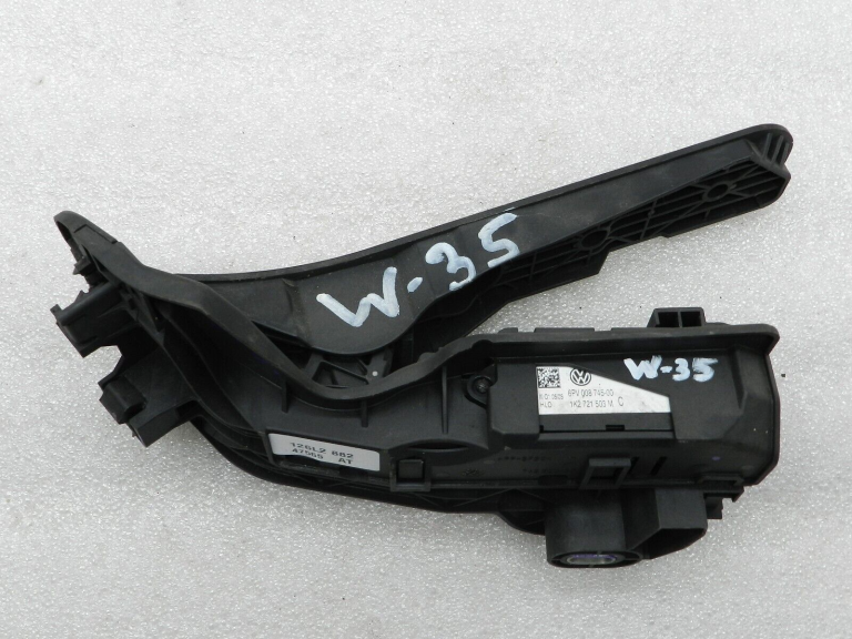Volkswagen Golf Audi A3 akseleratora pedālis 1k2721503m