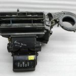 Opel Astra H oriģinālā sildītāja kastes gaisa sadalītājs UR2 93187736
