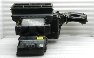 Opel Astra H original heater box air distributor UO2 DEFECTIVE 93187736