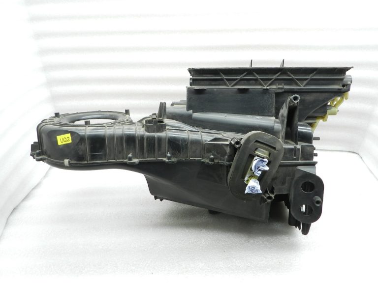 Opel Astra H oriģināls sildītāja kastes gaisa sadalītājs UO2 DEFEKTĪVS 93187736