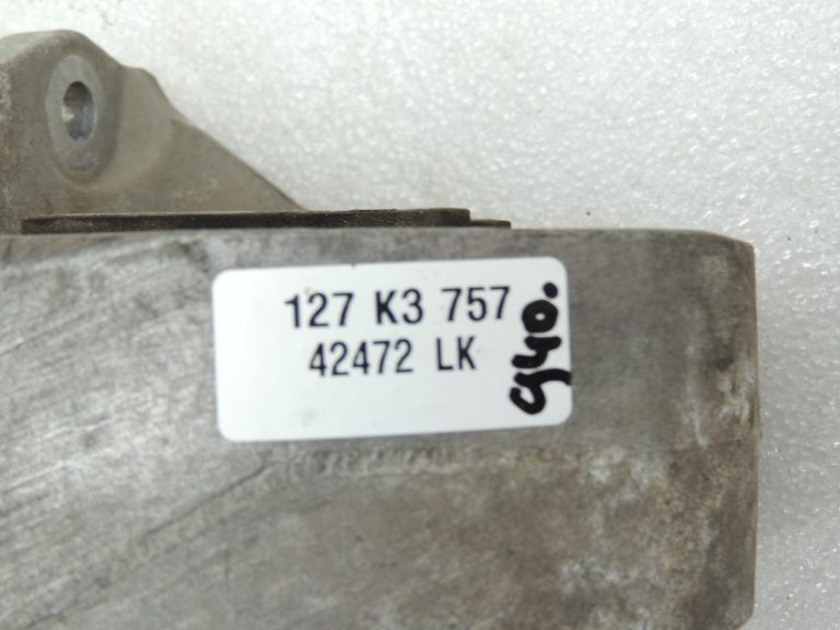 Volvo XC90 II 2.0 D5 D4204T11 165KW Motora stiprinājums Motora stiprinājumi 31339953 31480565