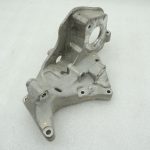 Volvo XC90 II 2.0D D5 D4204T11 165KW Alternatora kronšteins 31480996 31401103