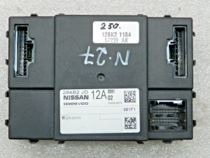 Nissan Qashqai oriģinālais komforta vadības bloks