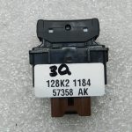 Nissan Qashqai oriģinālais apsildāmo sēdekļu slēdzis