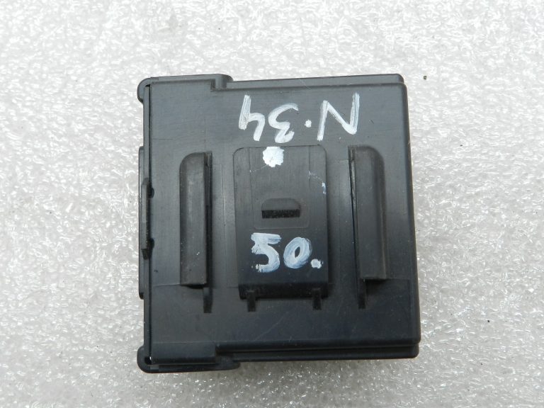 Nissan Qashqai oriģinālais vadības bloks J3
