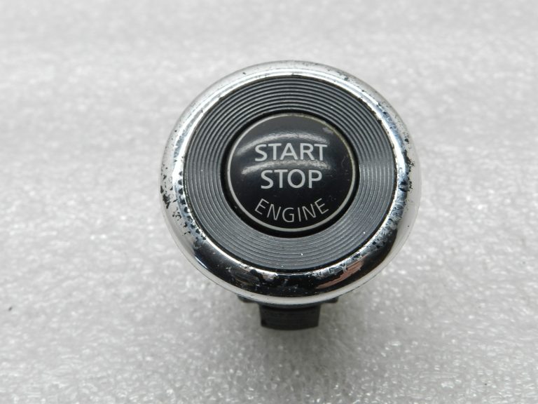 Nissan Qashqai oriģinālais Start Stop slēdzis