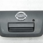 Nissan Navara II oriģinālais aizmugurējo durvju rokturis