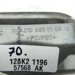 Mercedes W212 Oriģināls priekšējo lukturu mazgātāja vāks kreisais 775
