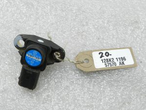 Mercedes W204 W212 oriģinālais ieplūdes kolektora spiediena sensors