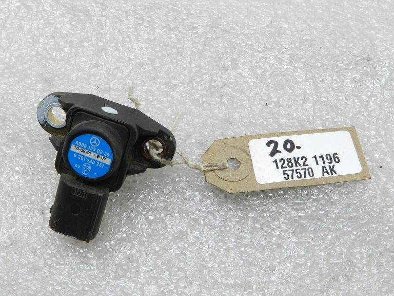 Mercedes W204 W212 oriģinālais ieplūdes kolektora spiediena sensors