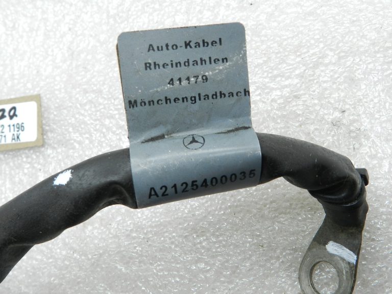 Mercedes W212 E200 Oriģinālais akumulatora negatīvais kabelis