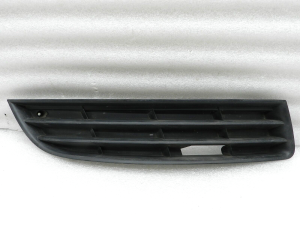 VW Passat B6 oriģināls gaisa režģis priekšējā bampera labajā pusē