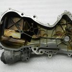 Skoda Octavia oriģinālais eļļas filtra korpusa priekšējās plāksnes turētājs 1.6 FSI