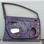 Toyota Avensis T27 Durvju priekšējā kreisā priekšējā kreisā krāsa 3Q7 67002-05070