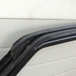 Suzuki SX4 S-CROSS aizmugurējās kreisās durvis Cosmic Black ZCE 68004-61M00