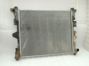Chrysler Grand Voyager Mk5 2.8CRDi radiators Dzinēja dzesēšanas ūdens dzesētājs 4677754AF