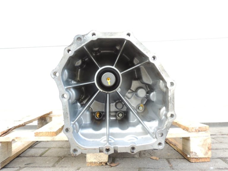 Nissan Navara II D40 3.0DCi V6 V9X Automātiskā transmisija 31020X689C 31020-X689C 31020-X689C