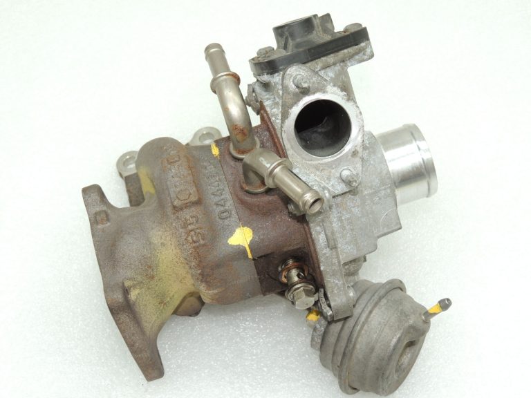 Ford Focus MK3 1.0i turbokompresors 2082181 CM5G-6K682-HE