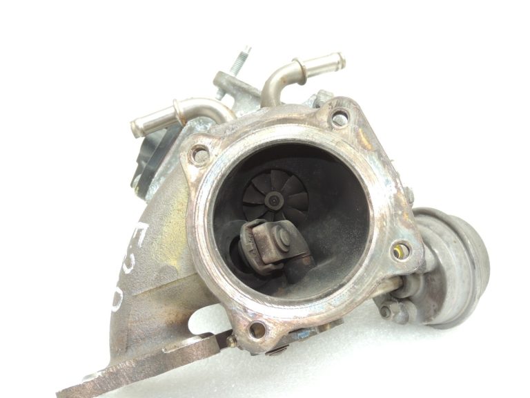 Ford Focus MK3 1.0i turbokompresors 2082181 CM5G-6K682-HE