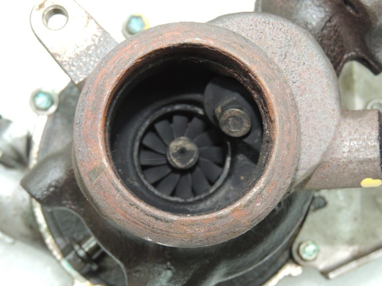 Renault Captur I J87 1.5dci K9K turbokompresors 105Tkm 144116137R