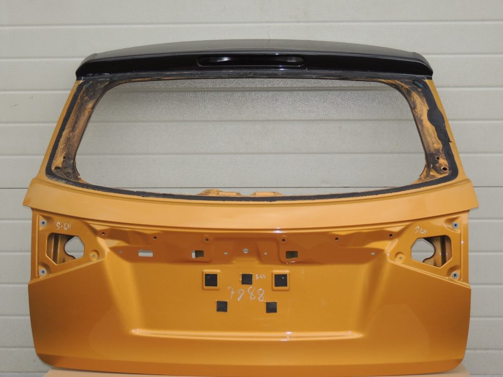 Suzuki Vitara LY IV aizmugurējās durvis Aizmugurējo durvju krāsa DBH 69100-54P01