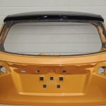 Suzuki Vitara LY IV aizmugurējās durvis Aizmugurējo durvju krāsa DBH 69100-54P01