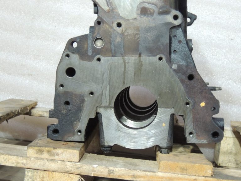 Opel Zafira C 2.0CDTi A20DT motora bloks A20DT cilindru bloks