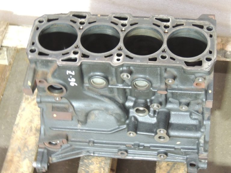 Opel Zafira C 2.0CDTi A20DT motora bloks A20DT cilindru bloks