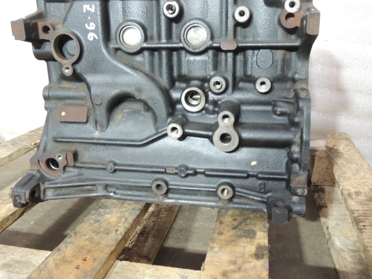 Opel Zafira C 2.0CDTi A20DT motora bloks A20DT cilindru bloks