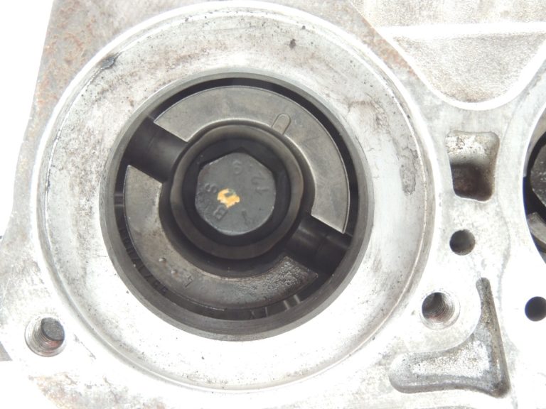 Opel 1.3CDTi A13DTC sadales vārpstas korpuss Sadales vārpstas 93196012