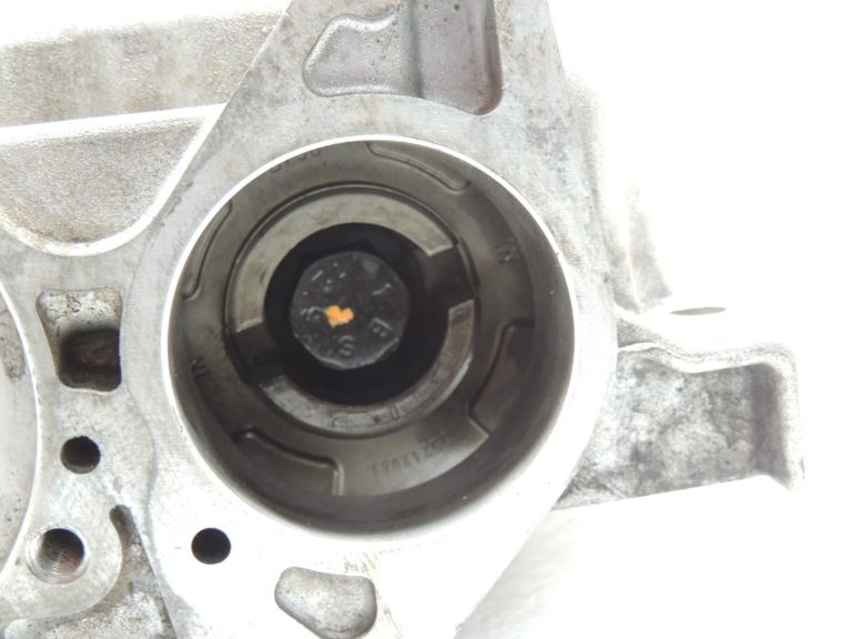 Opel 1.3CDTi A13DTC sadales vārpstas korpuss Sadales vārpstas 93196012