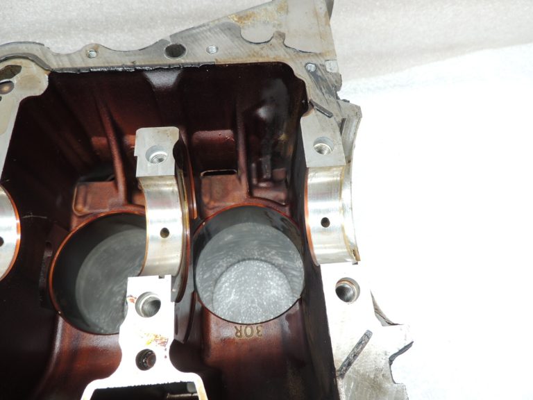 Mini Cooper One R57 R56 1.6L N12B16A cilindru bloks Dzinēja bloks 11110413244