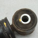 Oriģināls Renault Trafic III Vivaro B aizmugurējo amortizatoru komplekts 562107328R 93459487