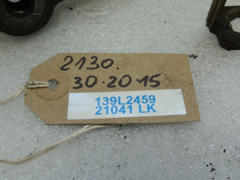 Renault Trafic III 1.6DCI Vivaro B B Bremžu suporta kronšteins priekšējais kreisais 410157795R