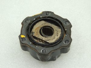 OEM Suzuki Jimny riteņa gultņa vāciņš priekšējai asij 4381082CB4