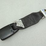 OEM Suzuki Grand Vitara II Aizmugurējā centrālā drošības jostas sprādze 8490665DM0FL5