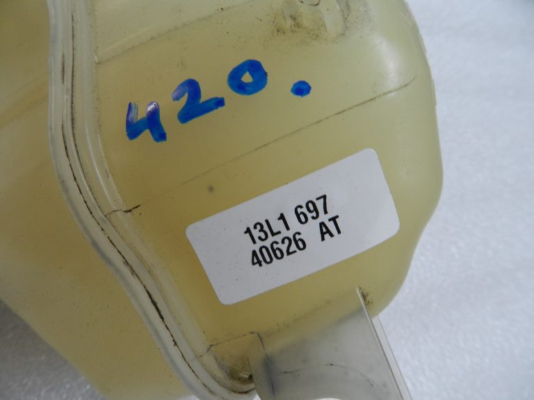 Opel Corsa E Dzesēšanas šķidruma tvertne 13436102