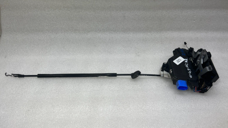 VW Golf Mk6 aizmugurējo durvju slēdzenes aizmugurējā kreisā 7L0839015D