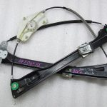 VW Golf Mk6 oriģinālais elektriskais logu regulators priekšējais labais 1K5837462B