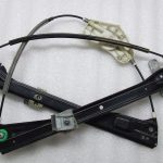 VW Golf Mk6 oriģinālais elektriskais logu regulators priekšējais labais 1K5837462B