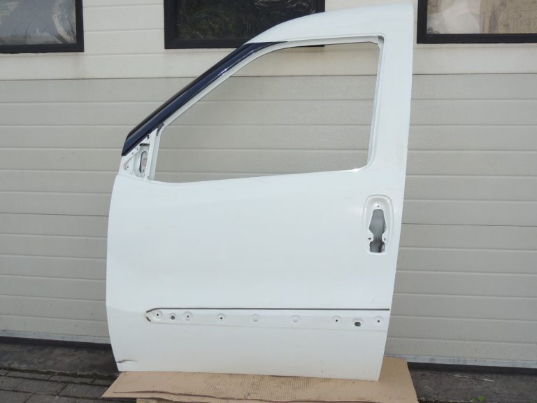 Fiat Doblo 263 Opel Combo D Durvis priekšējās kreisās BIANCO BANCHISA VR-249 52122946