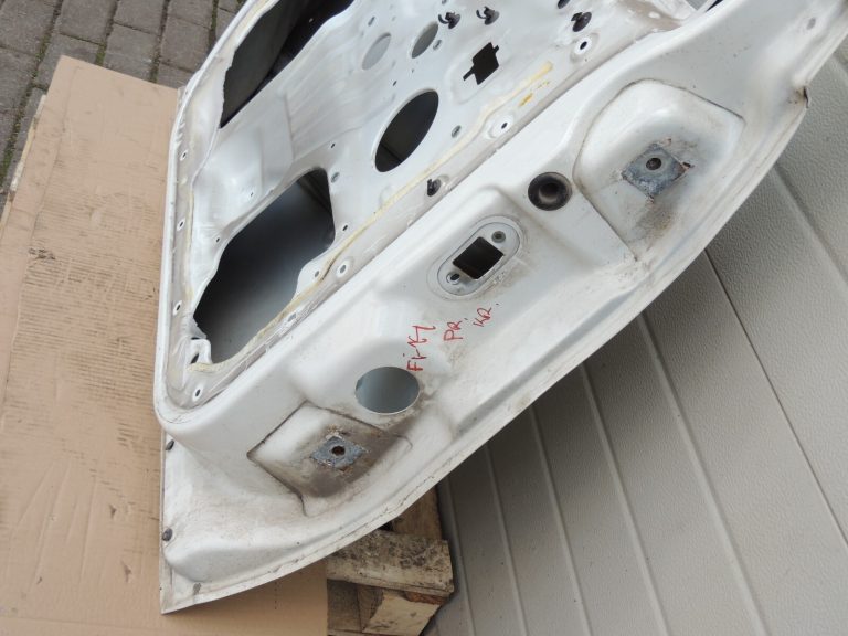 Fiat Doblo 263 Opel Combo D Durvis priekšējās kreisās BIANCO BANCHISA VR-249 52122946