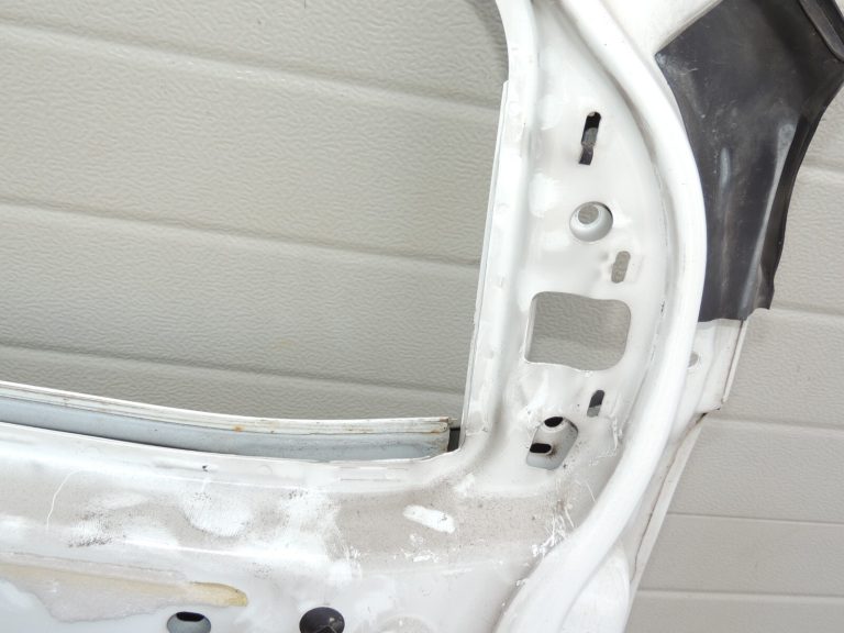 Fiat Doblo 263 Opel Combo D Durvis priekšējās kreisās BIANCO BANCHISA VR-249 52122946