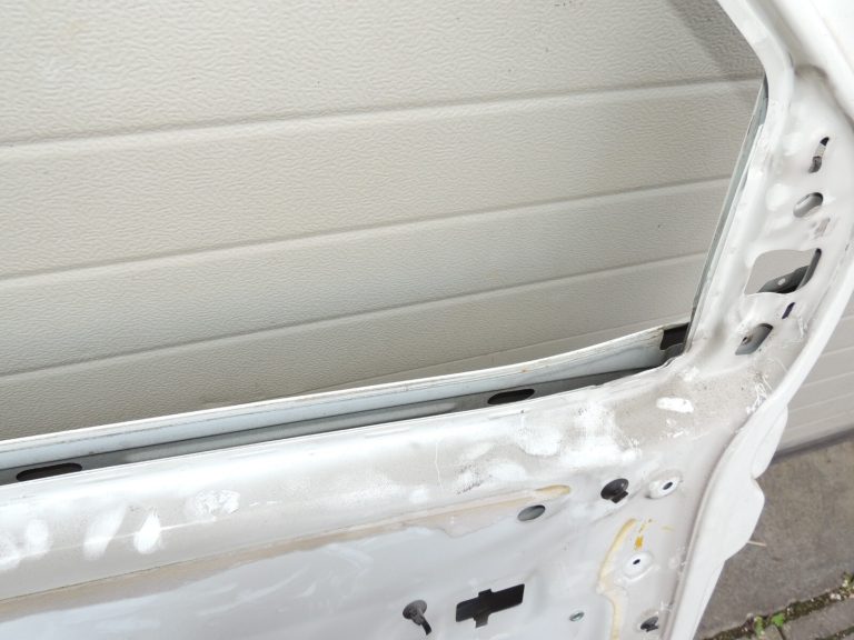 Fiat Doblo 263 Opel Combo D Durvis priekšējās kreisās BIANCO BANCHISA VR-249 52122946