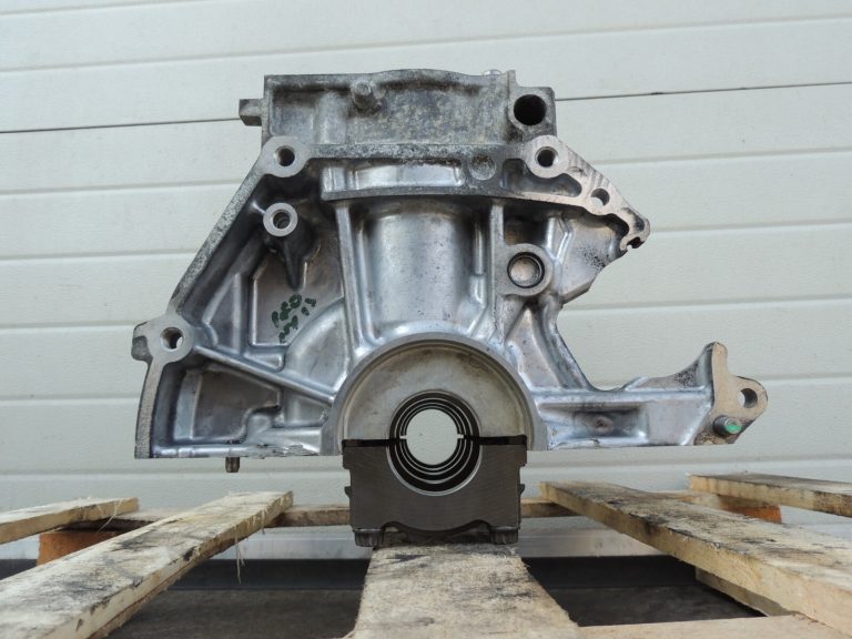 Toyota Yaris P13 1.5 16V 2NRFKE 82kw Dzinēja bloks 1141049085 11410-49085 Bloks