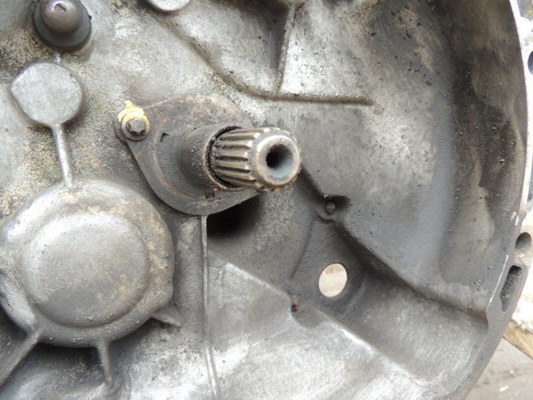 Smart ForTwo W450 0.6i benzīna pārnesumkārba manuālā pārnesumkārba 0014207V001000000